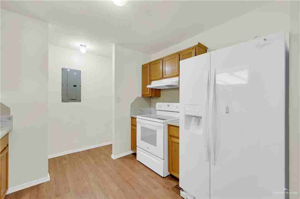 4200 Linda Vista St - Photo 6 of 17