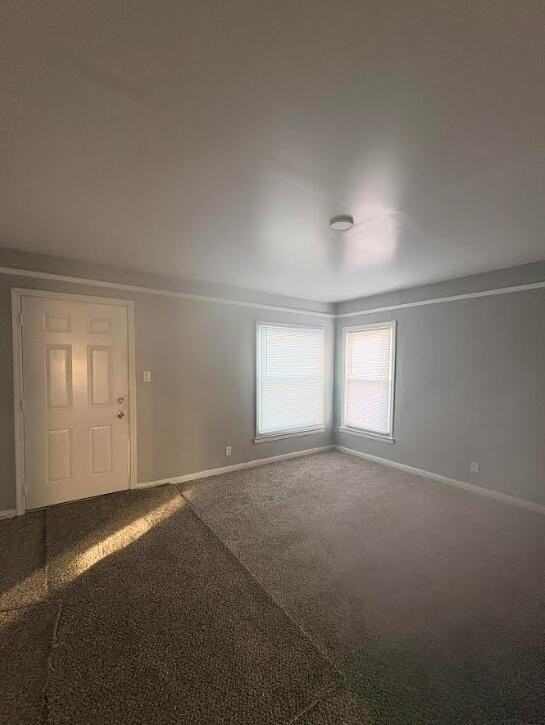 18428 Stahelin Ave - Photo 4 of 6