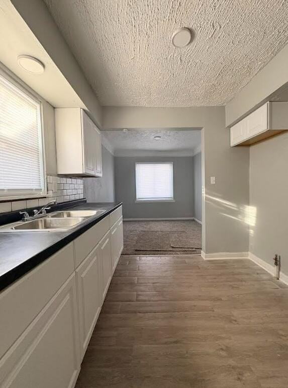 18428 Stahelin Ave - Photo 5 of 6