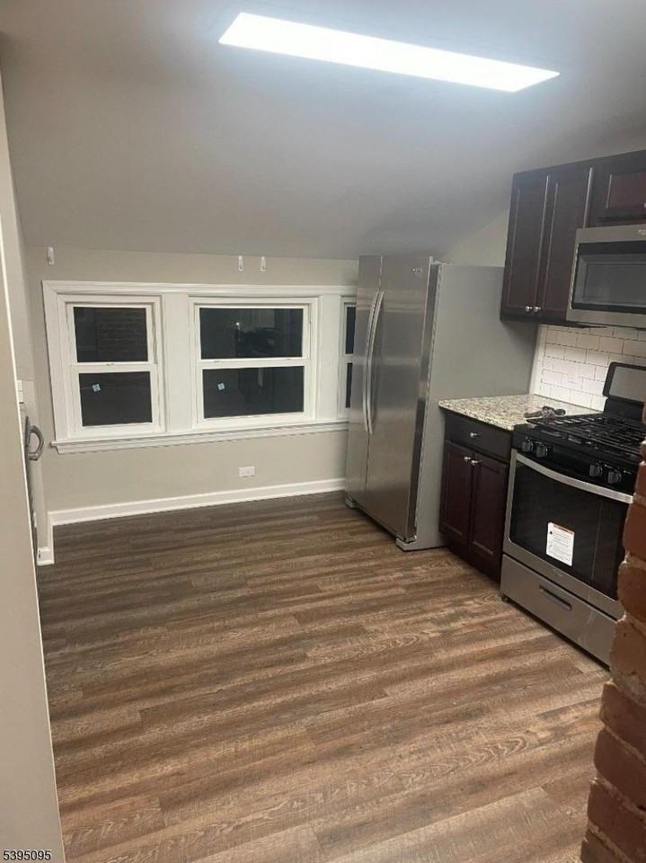 38 Morris Ave #3 - Photo 3 of 12