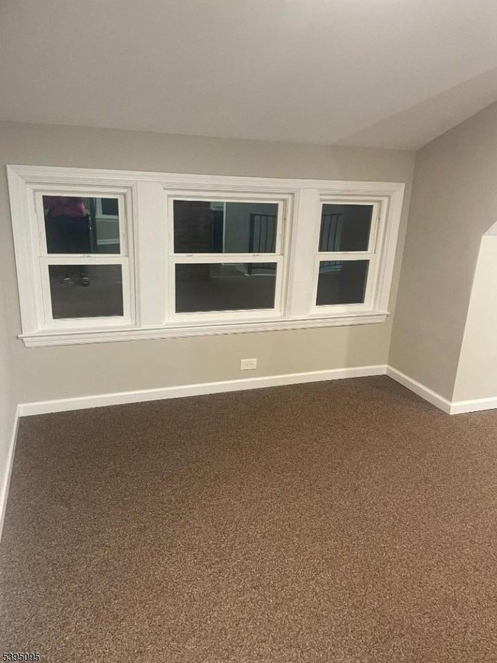 38 Morris Ave #3 - Photo 7 of 12