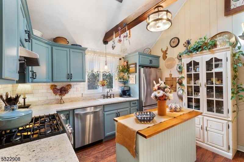 18 Muscotah Rd - Photo 2 of 31