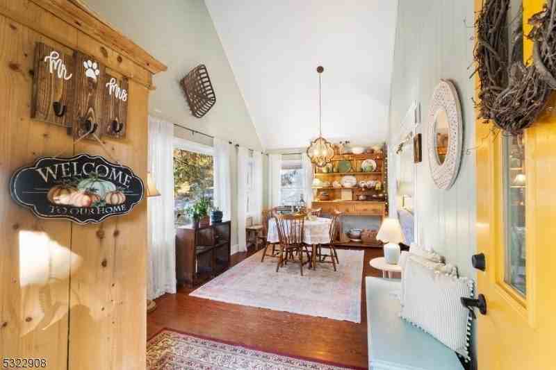 18 Muscotah Rd - Photo 4 of 31