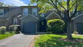 6C Brookline Ct #C - Photo 1 of 1