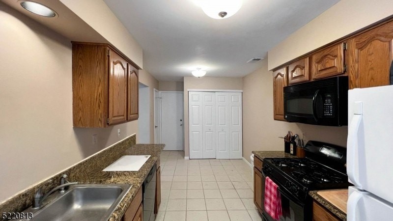 6C Brookline Ct #C - Photo 7 of 19