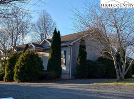 featured image of 403 Ridgecrest Ave #2A