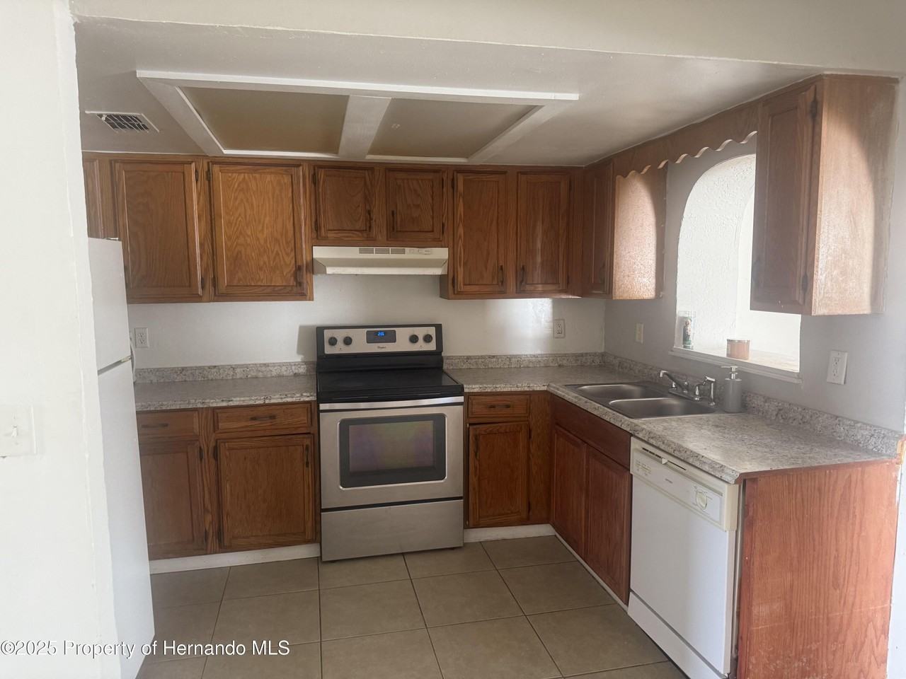 5331 Pierpoint Ave - Photo 2 of 14