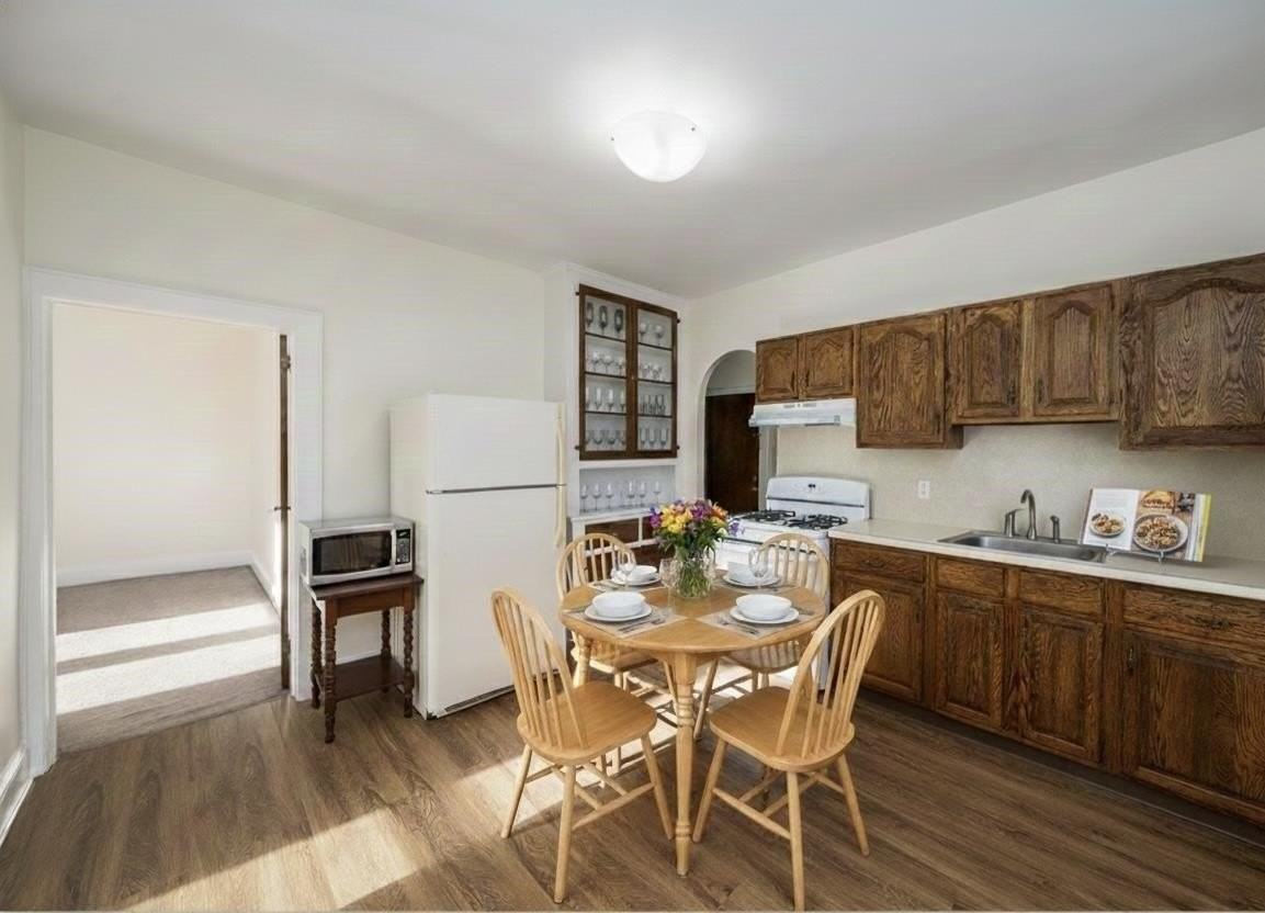 18 E 51st St #3 - Photo 4 of 12