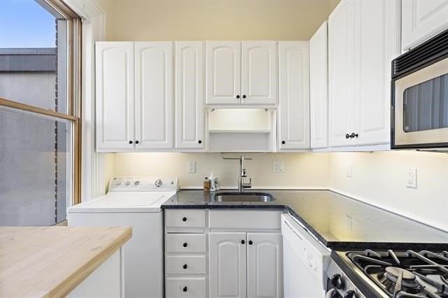 910 Hudson St #3 - Photo 4 of 14