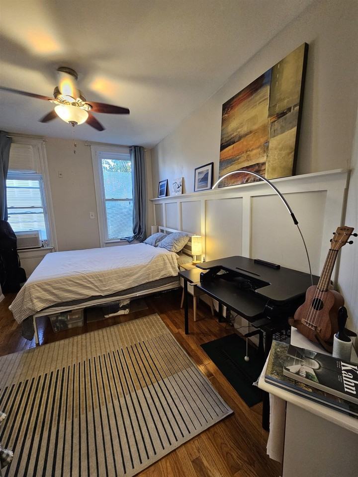 372 2nd St #3L - Photo 6 of 9