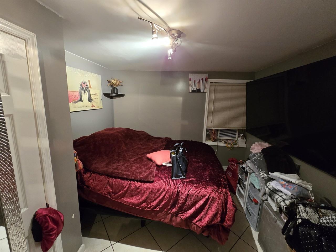 1118 85th St - Photo 4 of 8