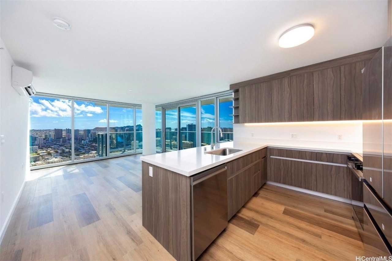 1500 Rycroft St Apt 4119r #4119R - Photo 3 of 20