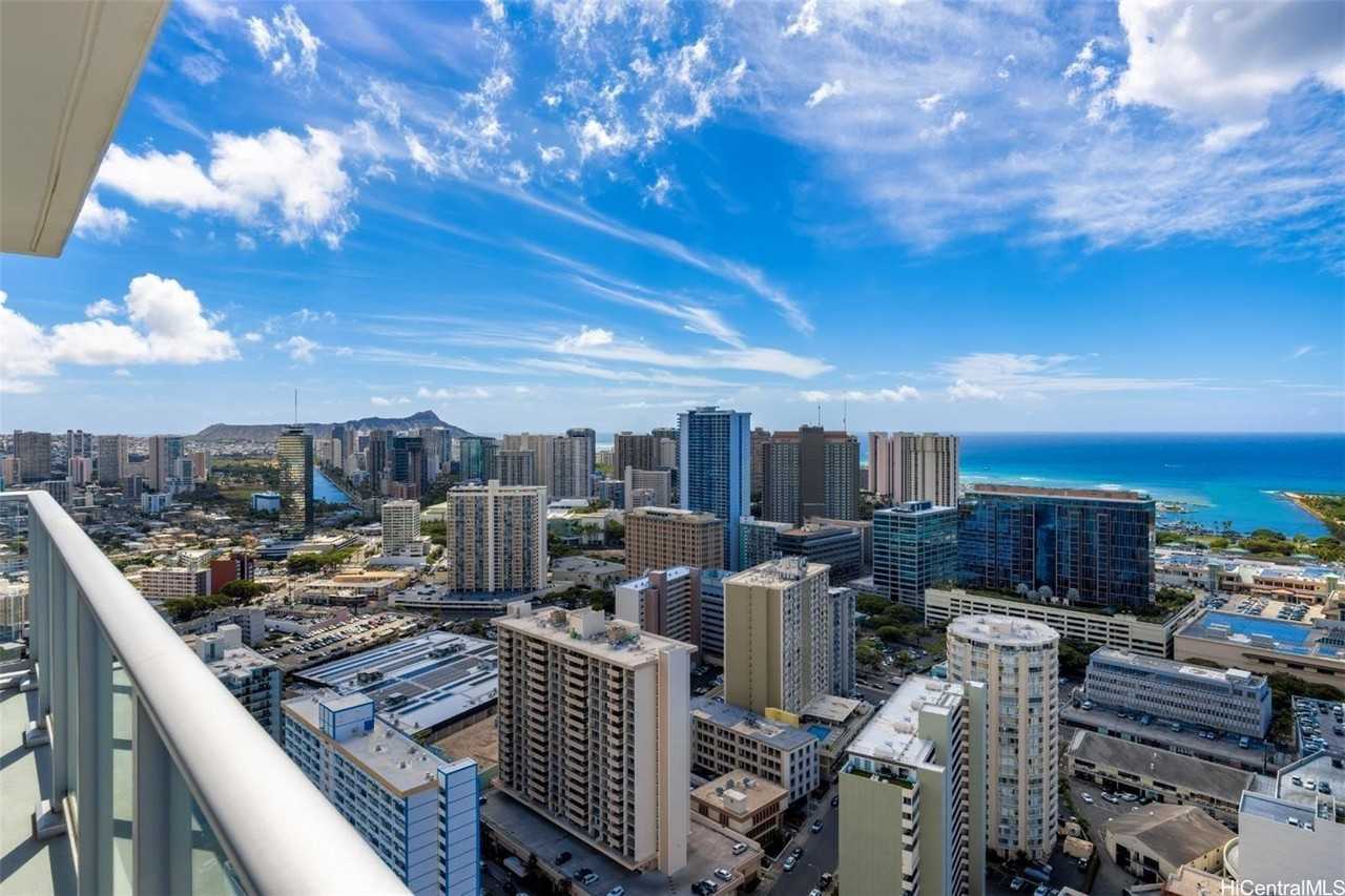 1500 Rycroft St Apt 4119r #4119R - Photo 6 of 20