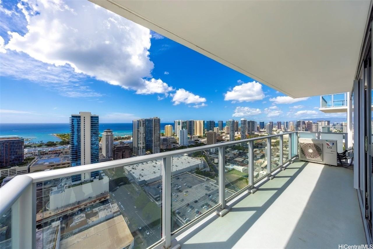 1500 Rycroft St Apt 4119r #4119R - Photo 7 of 20