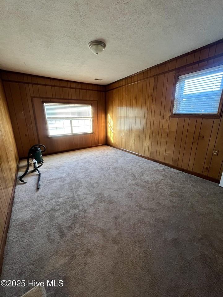 1214 Milton Pl - Photo 4 of 16