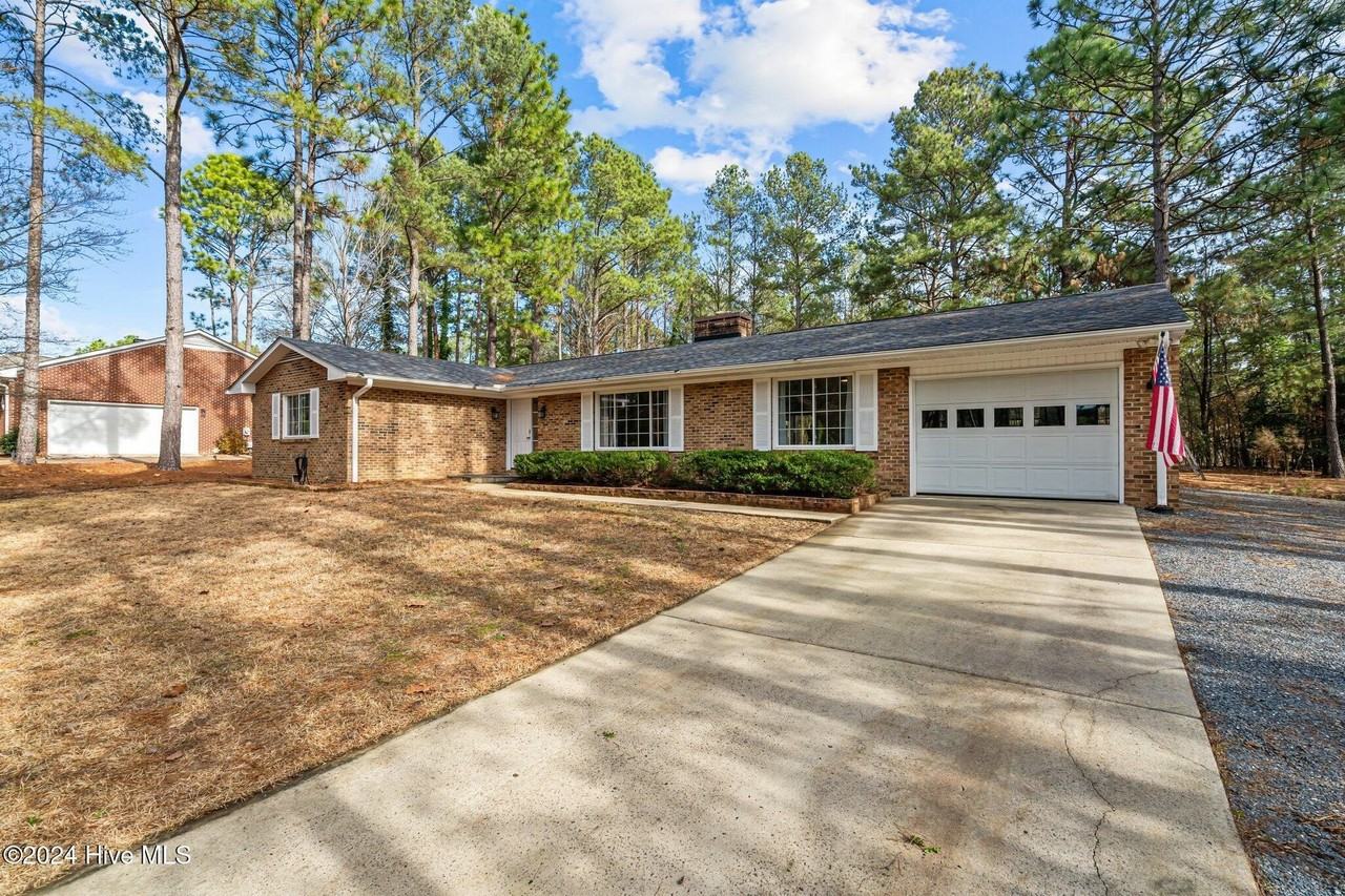 85 Pine Lake Dr - Photo 2 of 46