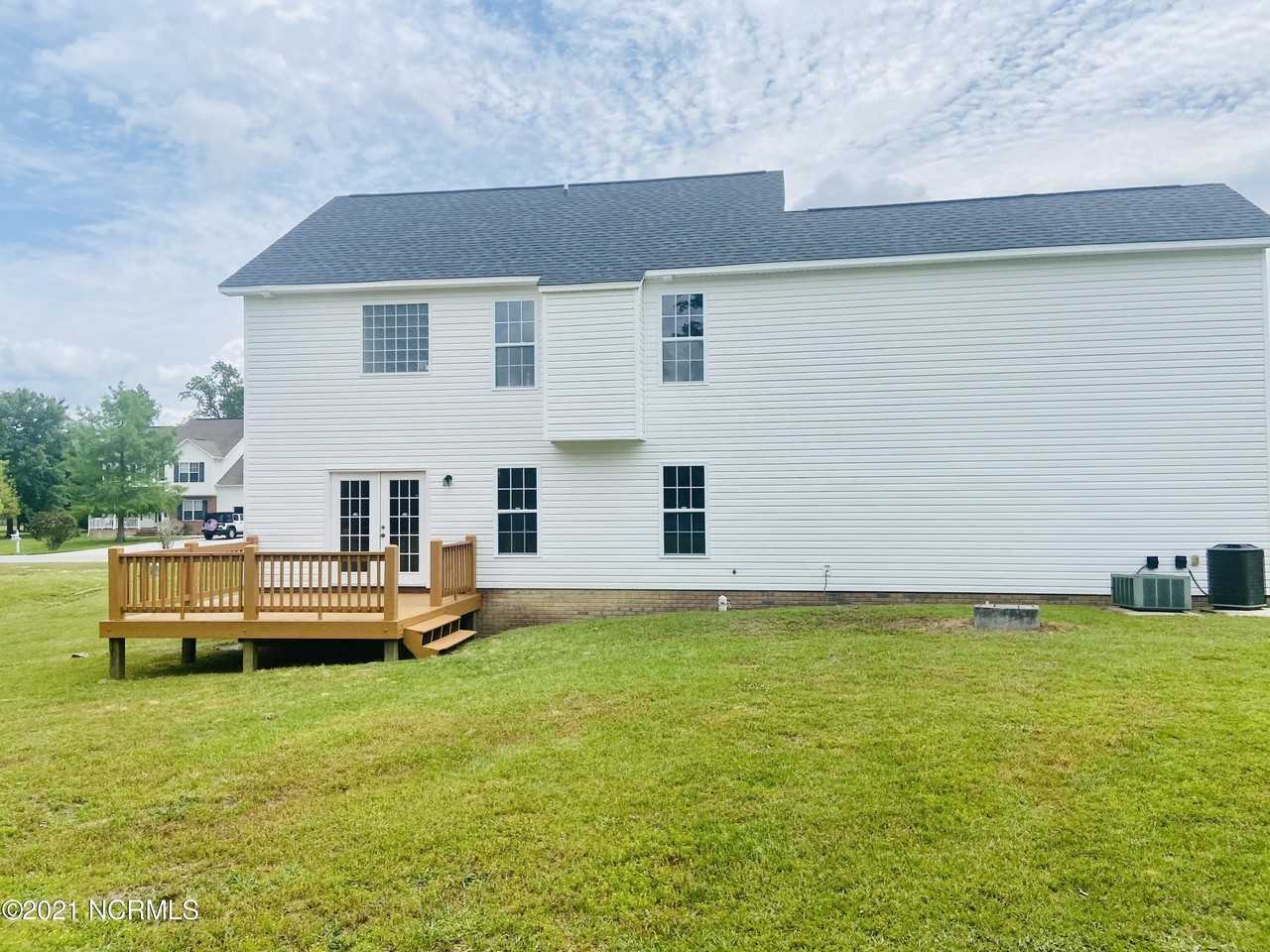 129 Mendover Dr - Photo 6 of 34