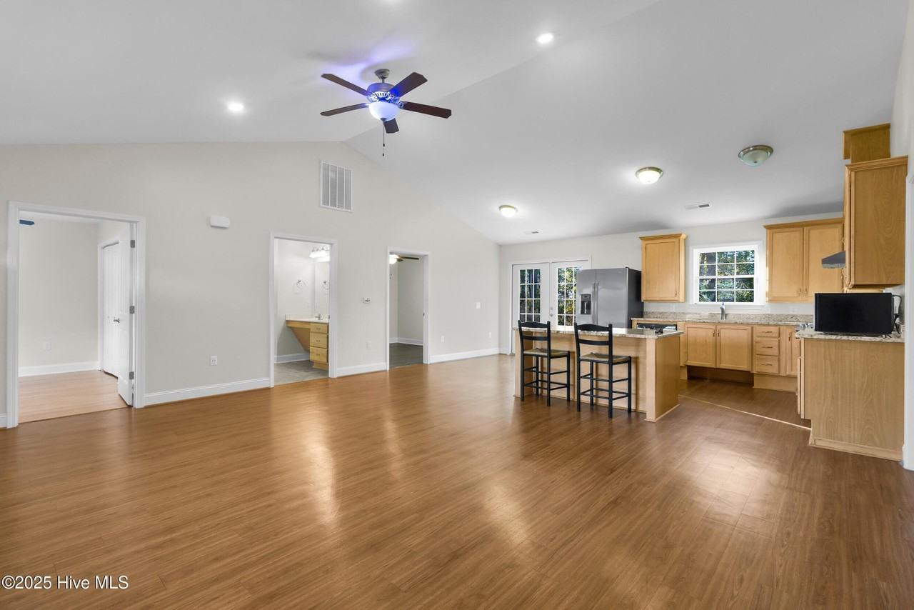 213 Church Hill Ct - Photo 4 of 27