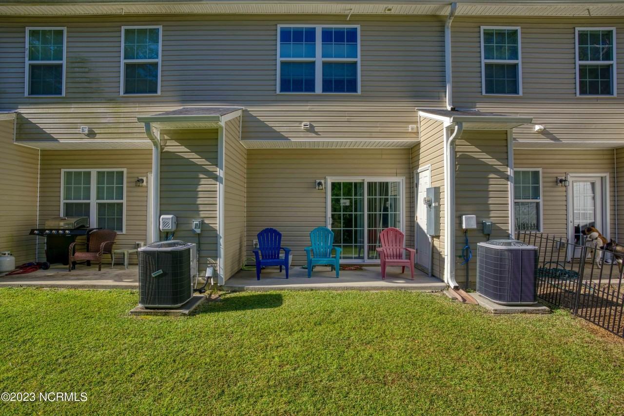 142 Beacon Woods Dr - Photo 5 of 30