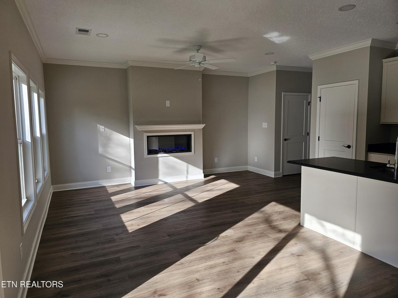 6631 6631 Johnbo Way - Photo 5 of 21