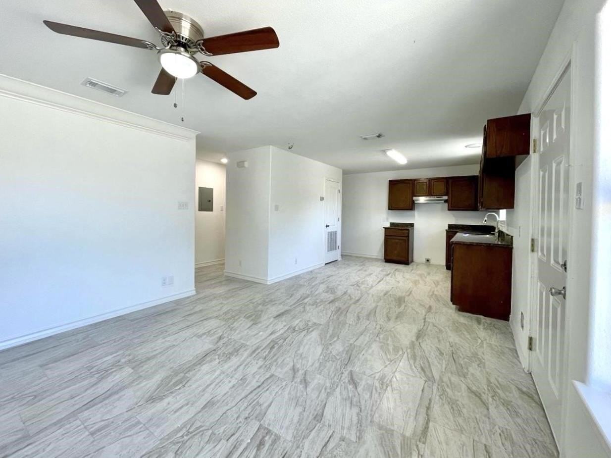 201 Masterson Rd - Photo 2 of 11