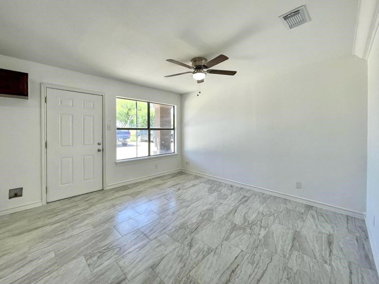 201 Masterson Rd - Photo 4 of 11