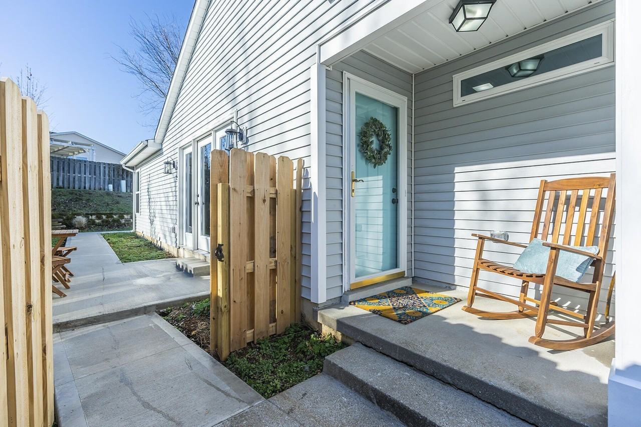 4213 Kensington Garden Ct - Photo 3 of 33