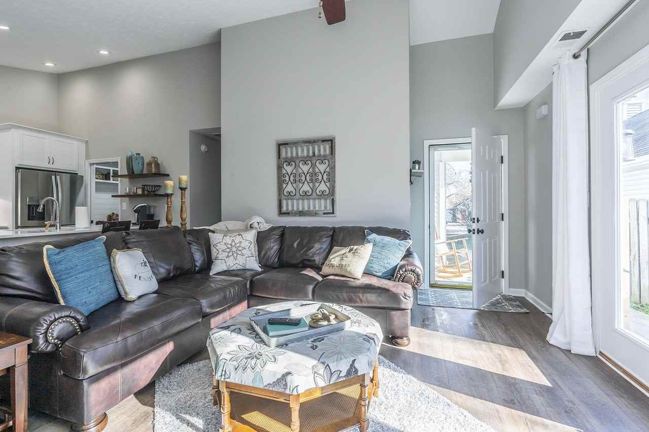 4213 Kensington Garden Ct - Photo 5 of 33