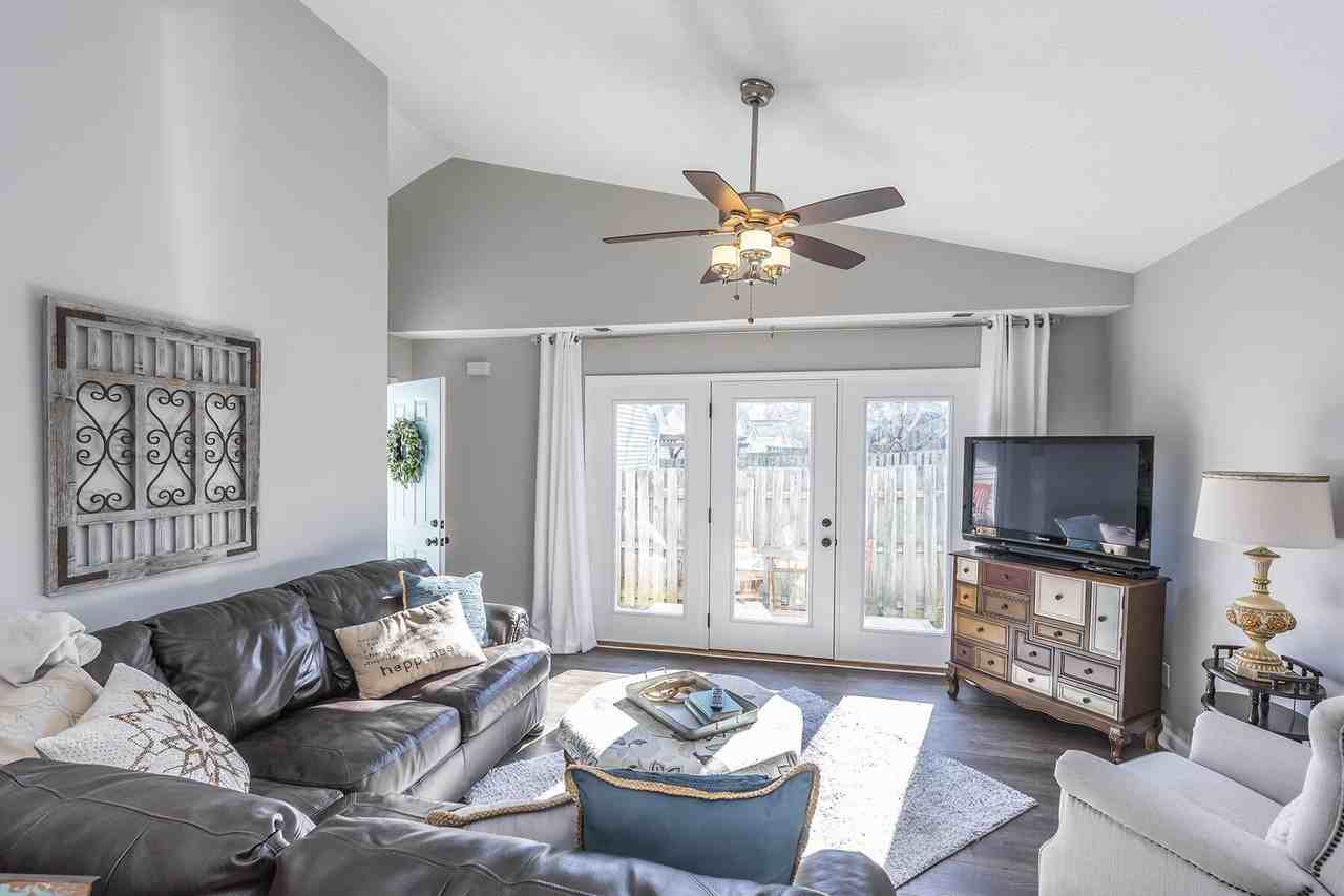 4213 Kensington Garden Ct - Photo 7 of 33