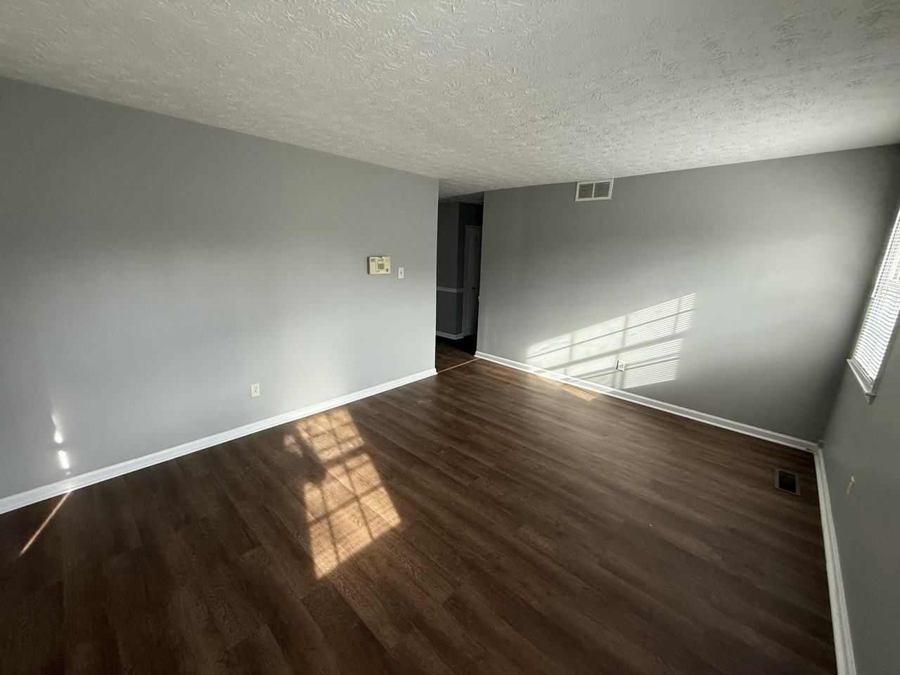 2801 Winter Gdn Unit B #B - Photo 2 of 11