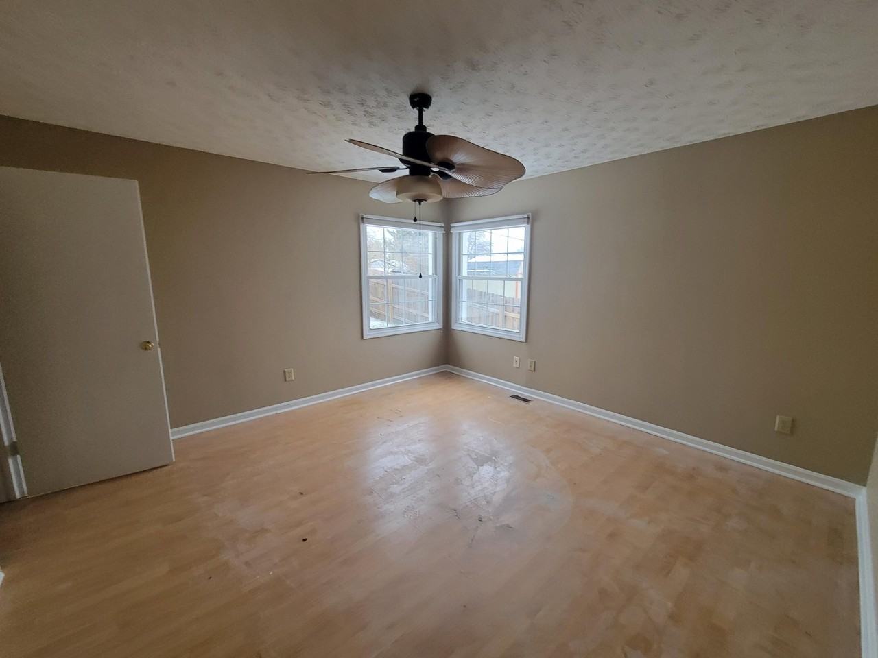 500 Orchard Dr - Photo 5 of 8