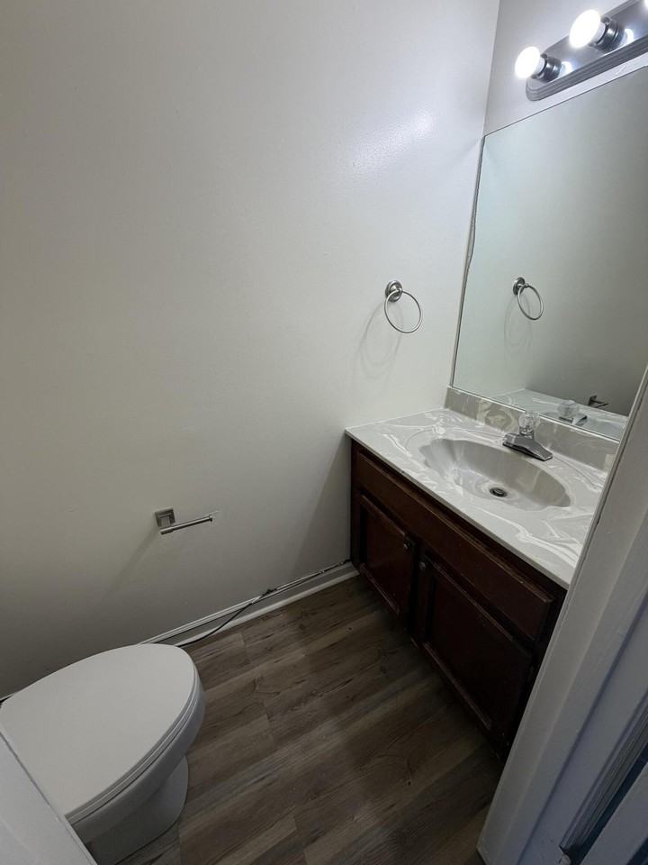 106 Heritage Dr - Photo 5 of 17