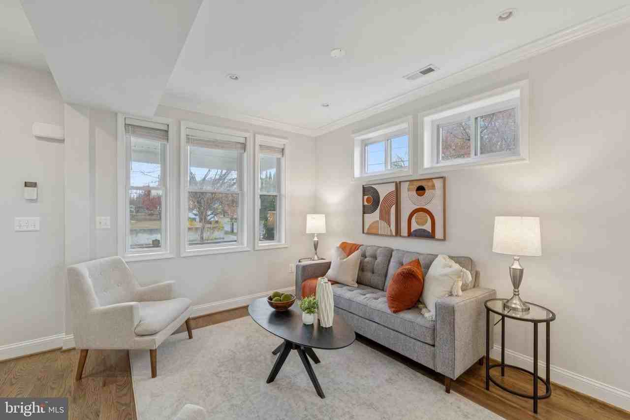 5629 8th St Nw - Photo 4 of 27