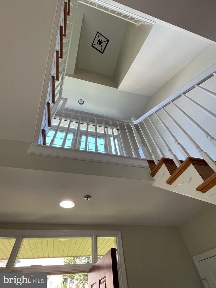 9715 Whitley Park Pl - Photo 6 of 50