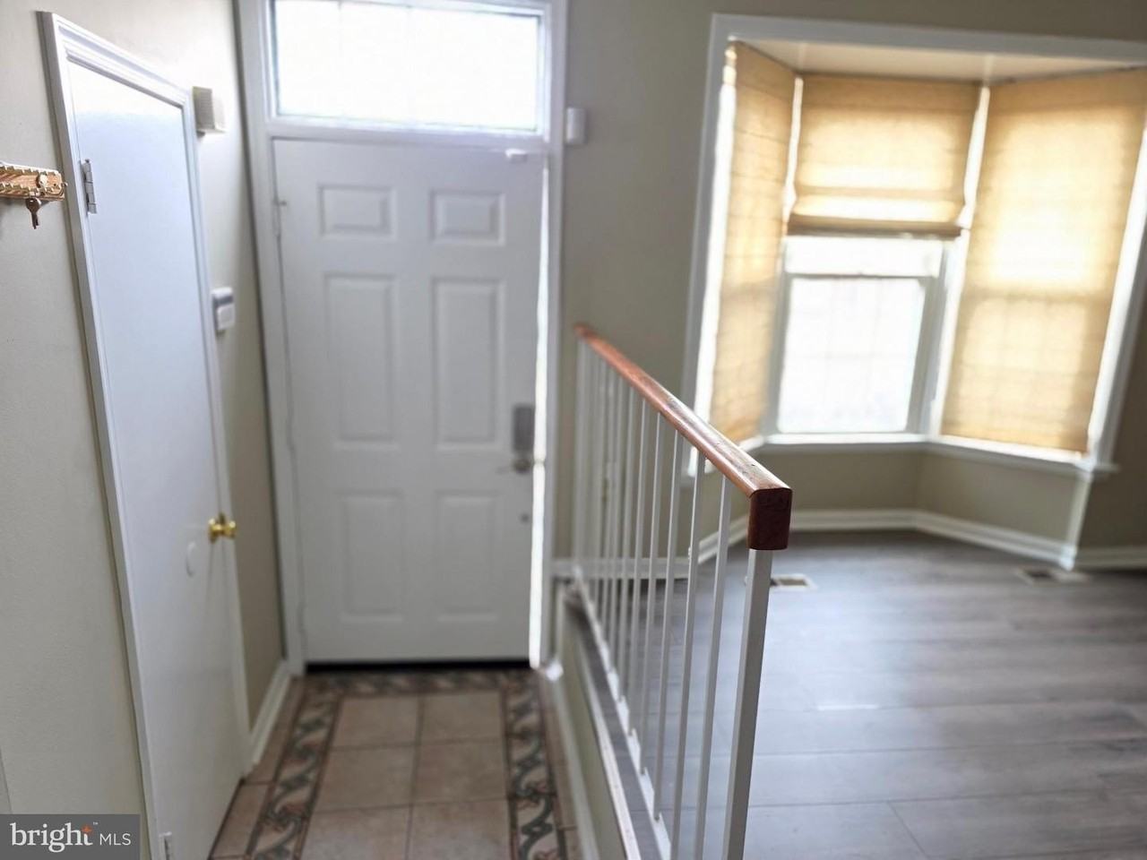 14100 Oakpointe Dr - Photo 2 of 18