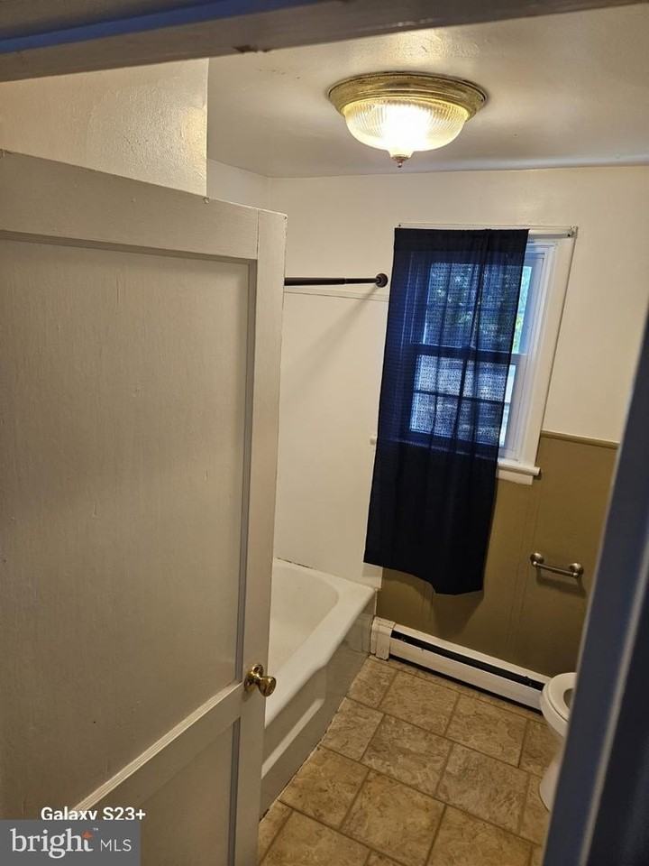 129 Jefferson St - Photo 6 of 7