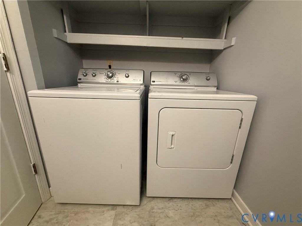 4912 Lurgan Pl - Photo 4 of 9