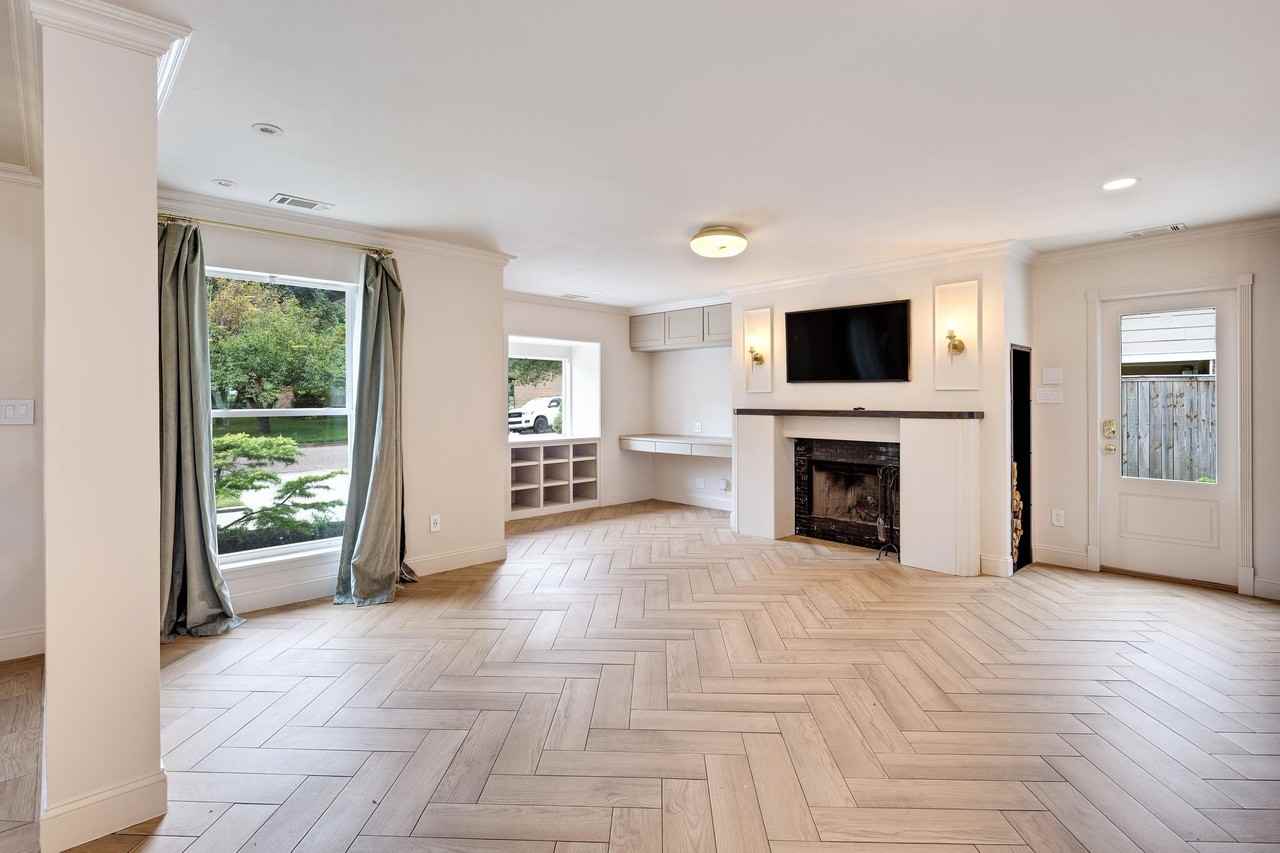 1023 Greencliff Rd - Photo 3 of 31