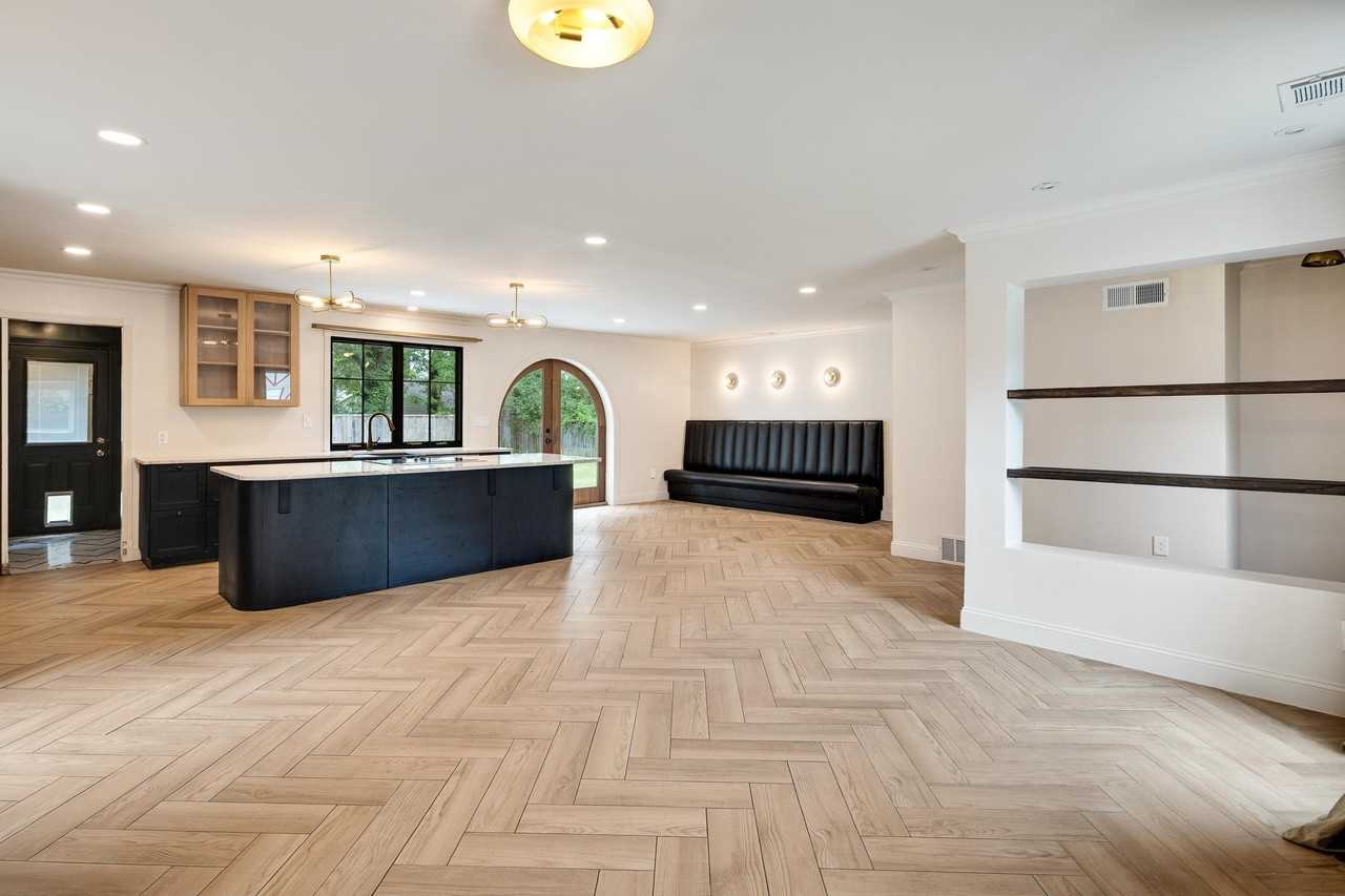 1023 Greencliff Rd - Photo 6 of 31