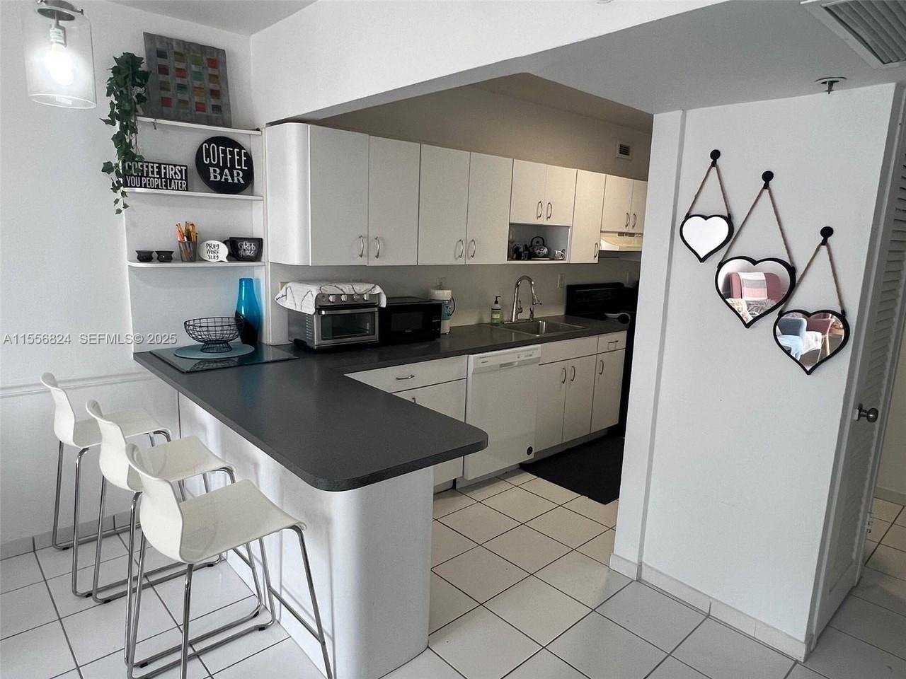 100 Lincoln Rd #1126 - Photo 2 of 50