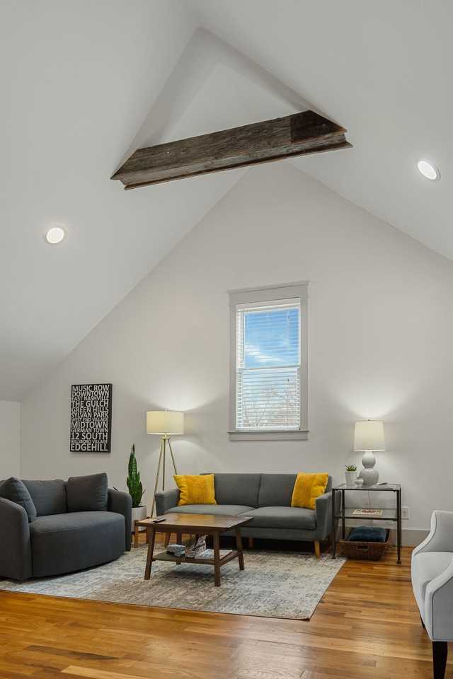 906 N 5th St #1 - Photo 4 of 11