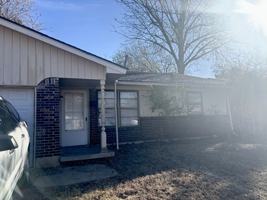 featured image of 1220 Mcdonald Dr #1