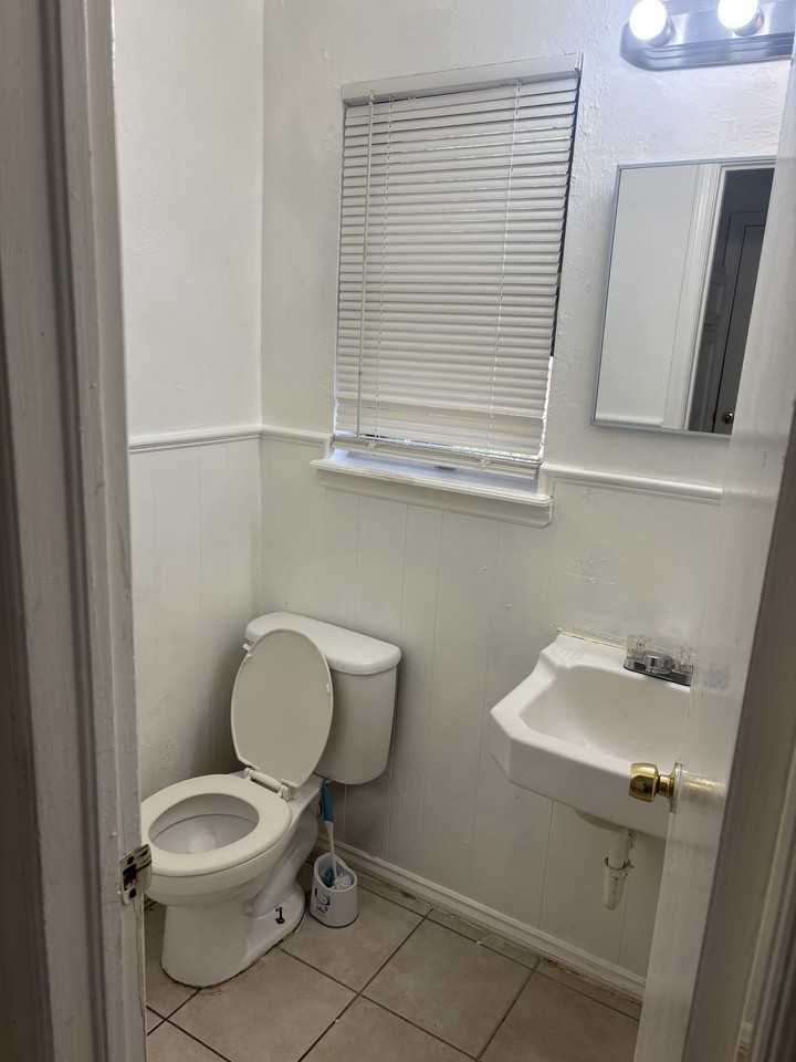 1220 Mcdonald Dr #1 - Photo 6 of 28