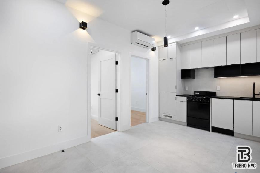 703 Coney Island Ave - Photo 3 of 10