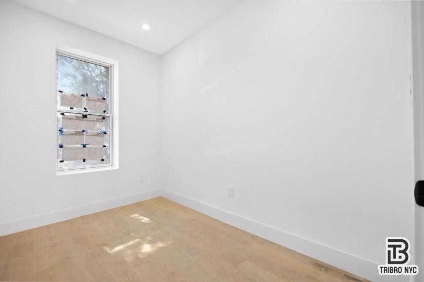 703 Coney Island Ave - Photo 4 of 10