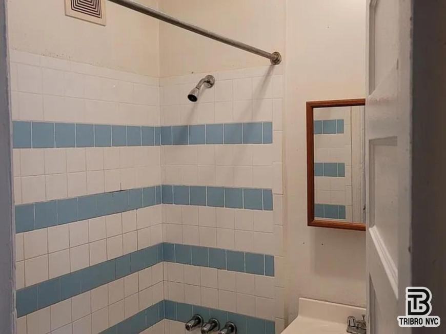 371 Madison St - Photo 5 of 5