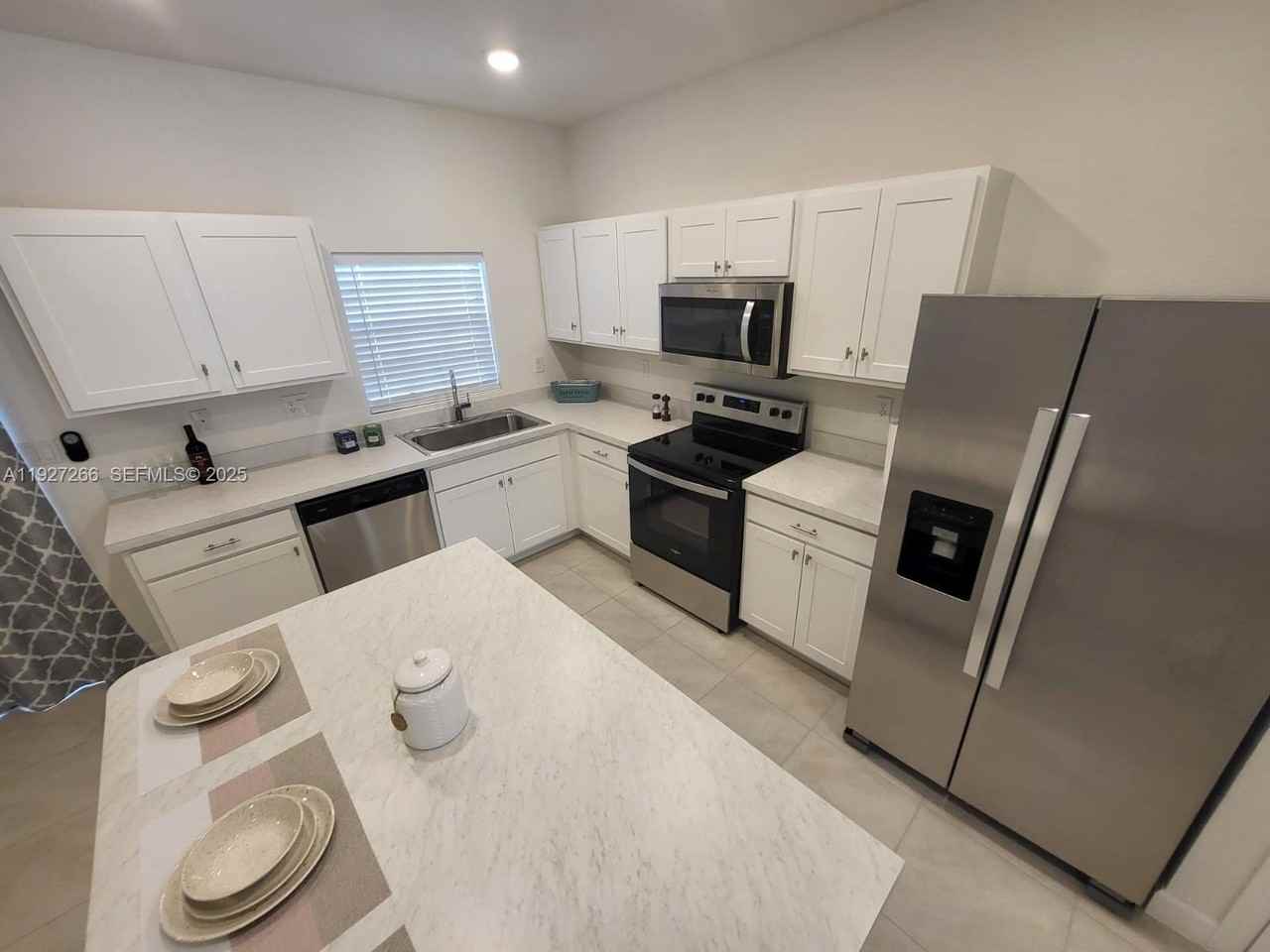 1137 Sw 6th Ct #1137 - Photo 2 of 22