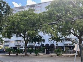 1470 Ne 125th Ter #204 - Photo 1 of 1