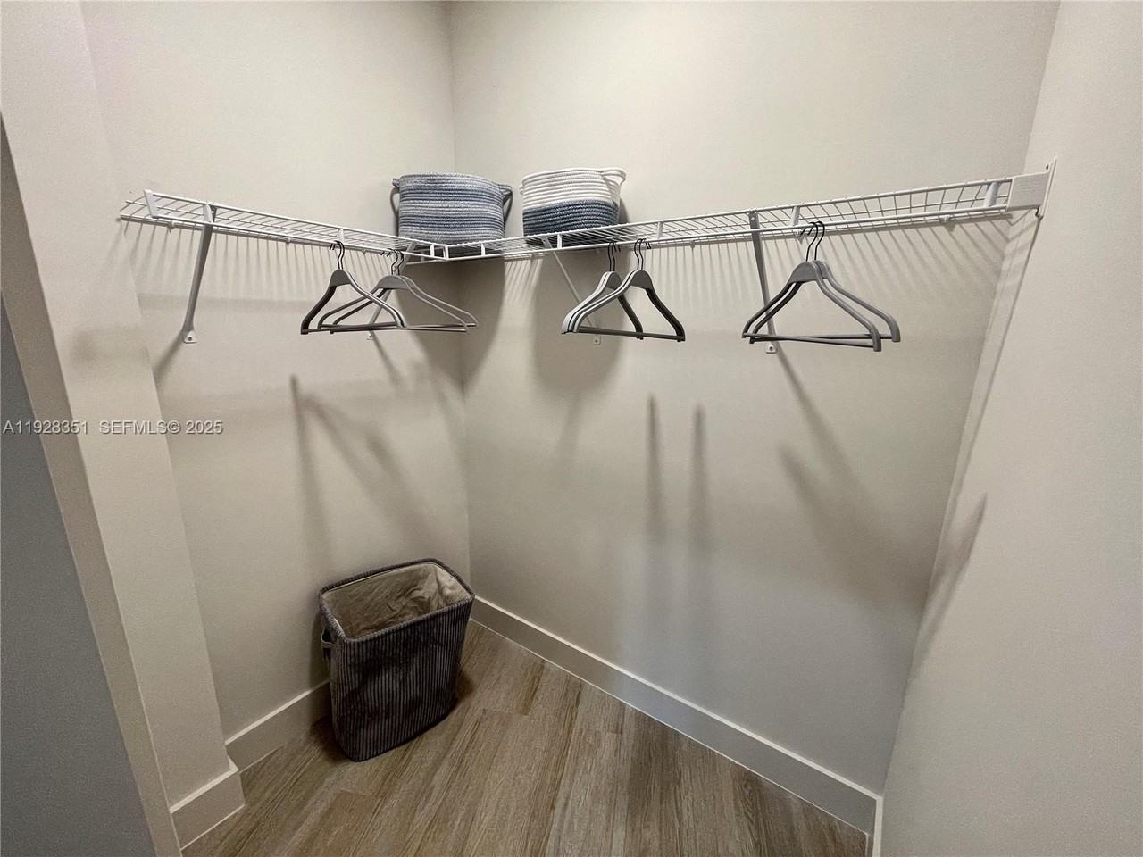 18412 Homestead Ave #227 - Photo 6 of 25