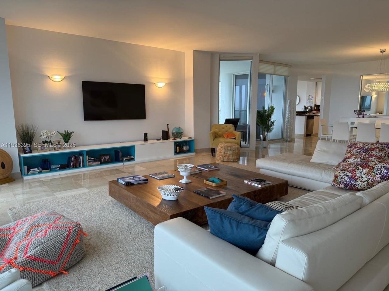 21150 Point Pl #1001 - Photo 2 of 14